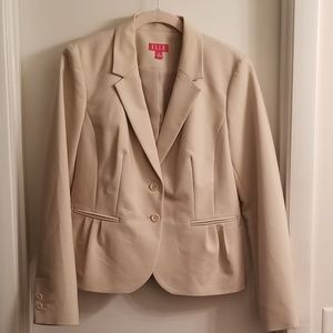 Elle 10 cream blazer
